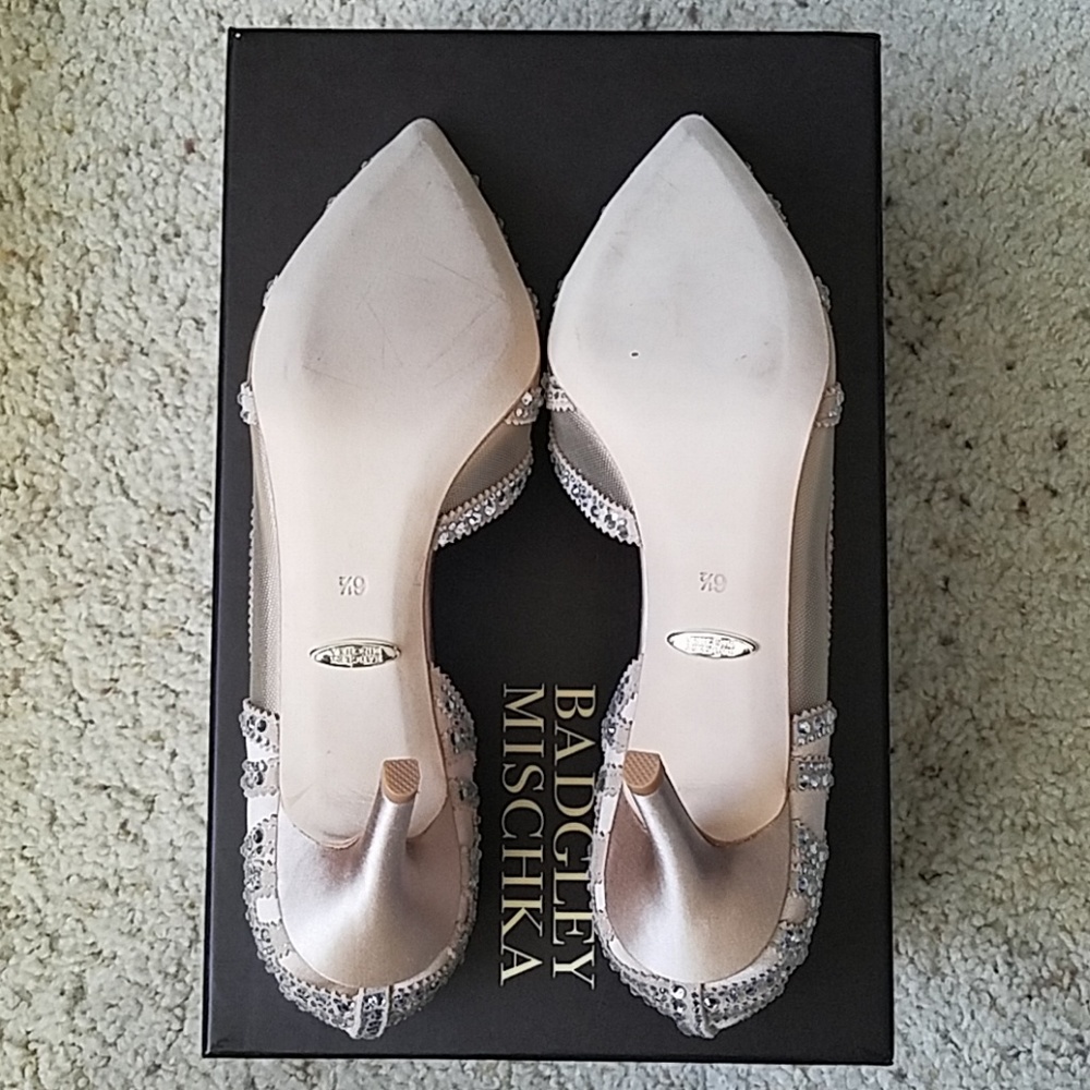 🎉HP🎉NWT Badgley Mischka Latte colored Marissa heel 6.5 - Picture 7 of 8